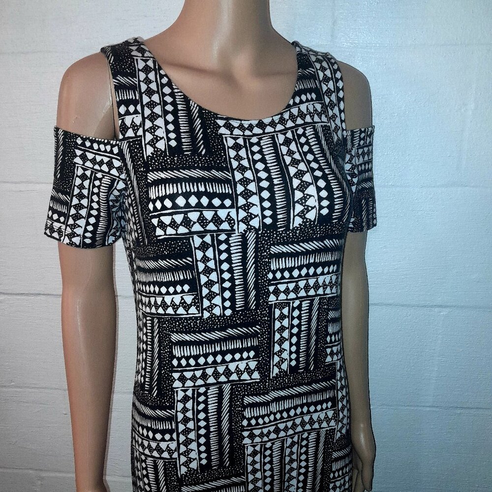 Design History Women's Sz Small Black & White Geometric Cold Shoulder Maxi Dress